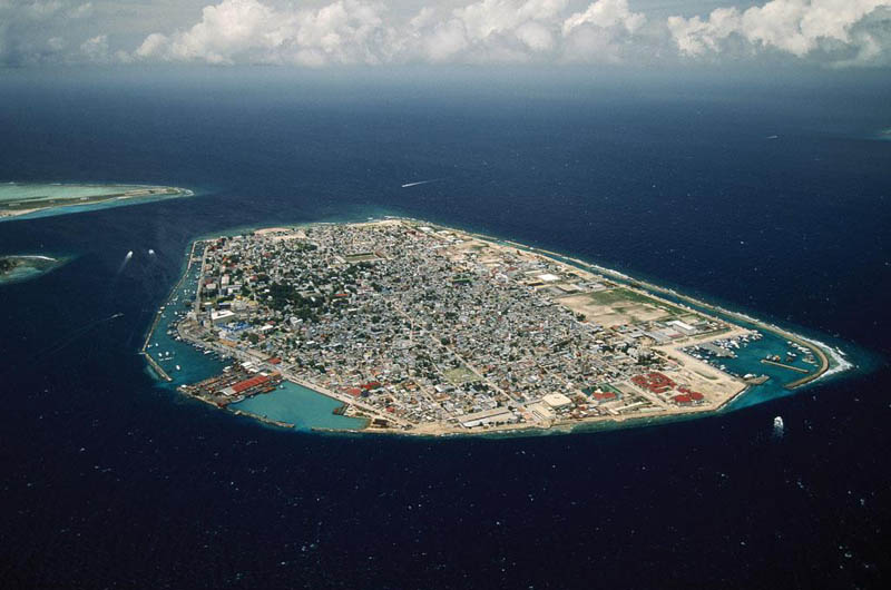 male island north male atoll maldives